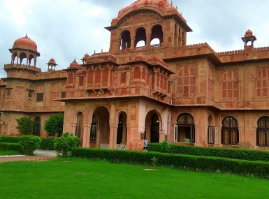 Delhi – Agra – Jaipur – Bikaner – Jaisalmer – Jodhpur – Udaipur